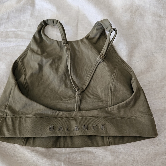 BALANCE  TOP - Picture 1 of 4